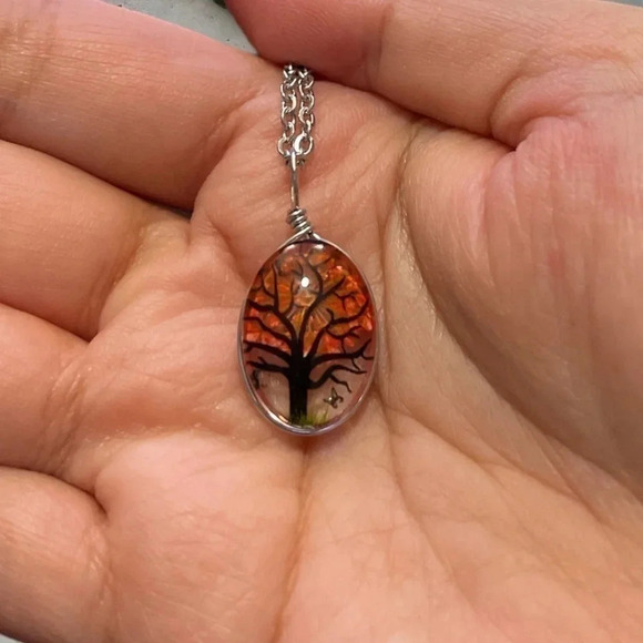 Resin Flower Pressed & Tree Oval Pendant Charm Stainless Steel Necklace - Picture 1 of 3